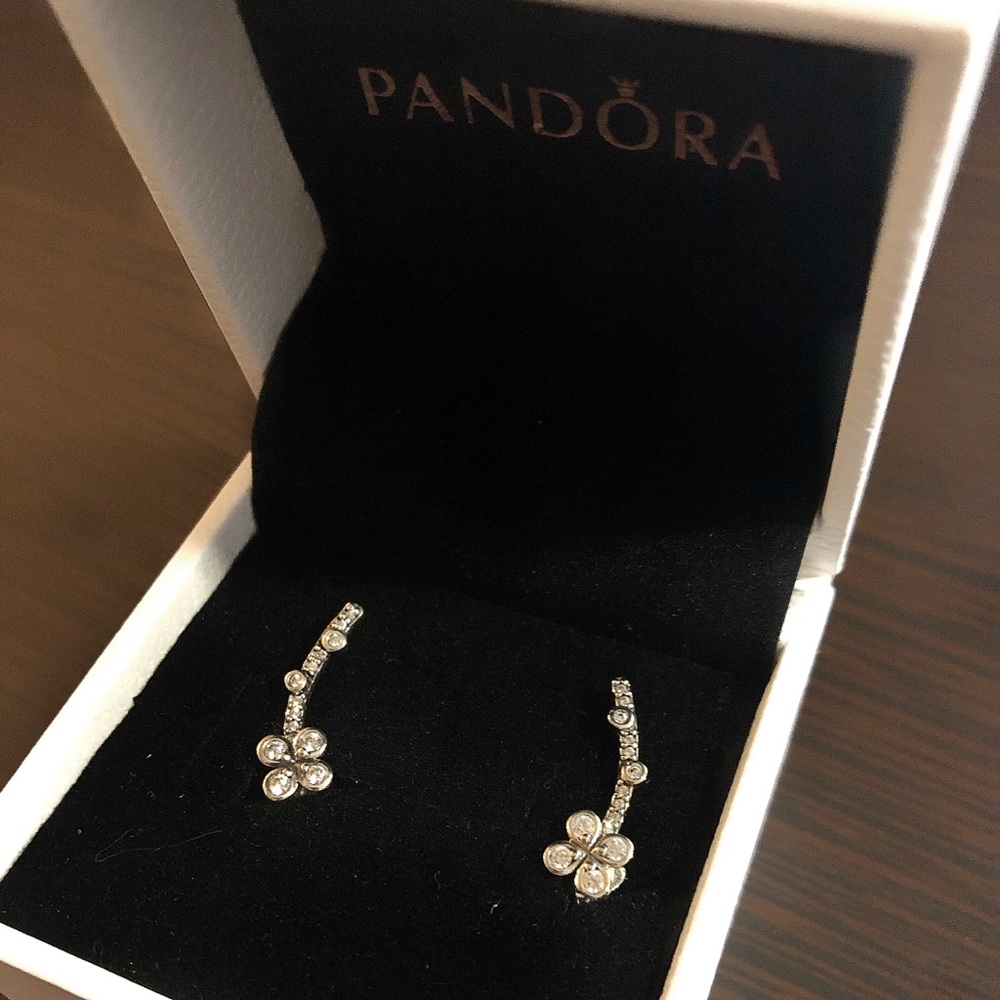 Flower Stud Earings